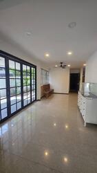 Lorong 107 Changi (D15), Terrace #477131491